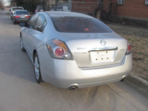 Used 2012 Nissan Altima image 3