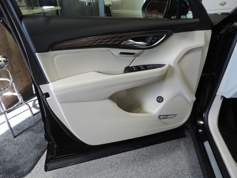 Used 2023 Buick Envision Avenir image 35