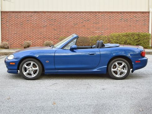 Used 1999 MAZDA MX-5 Miata 10th Anniversary Edition image 1
