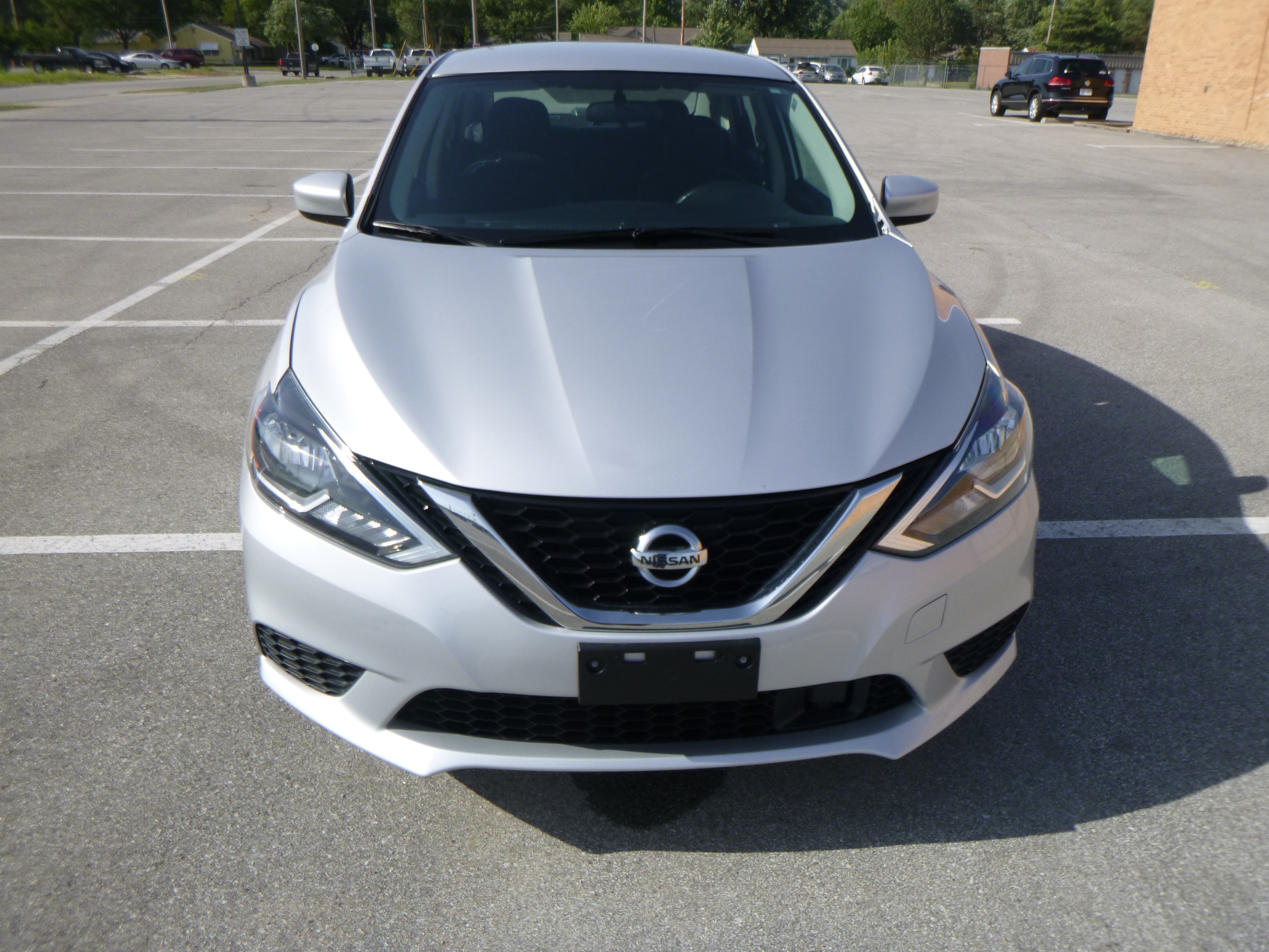 Used 2019 Nissan Sentra SV FWD image 3