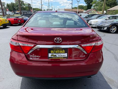 Used 2015 Toyota Camry XLE FWD image 28