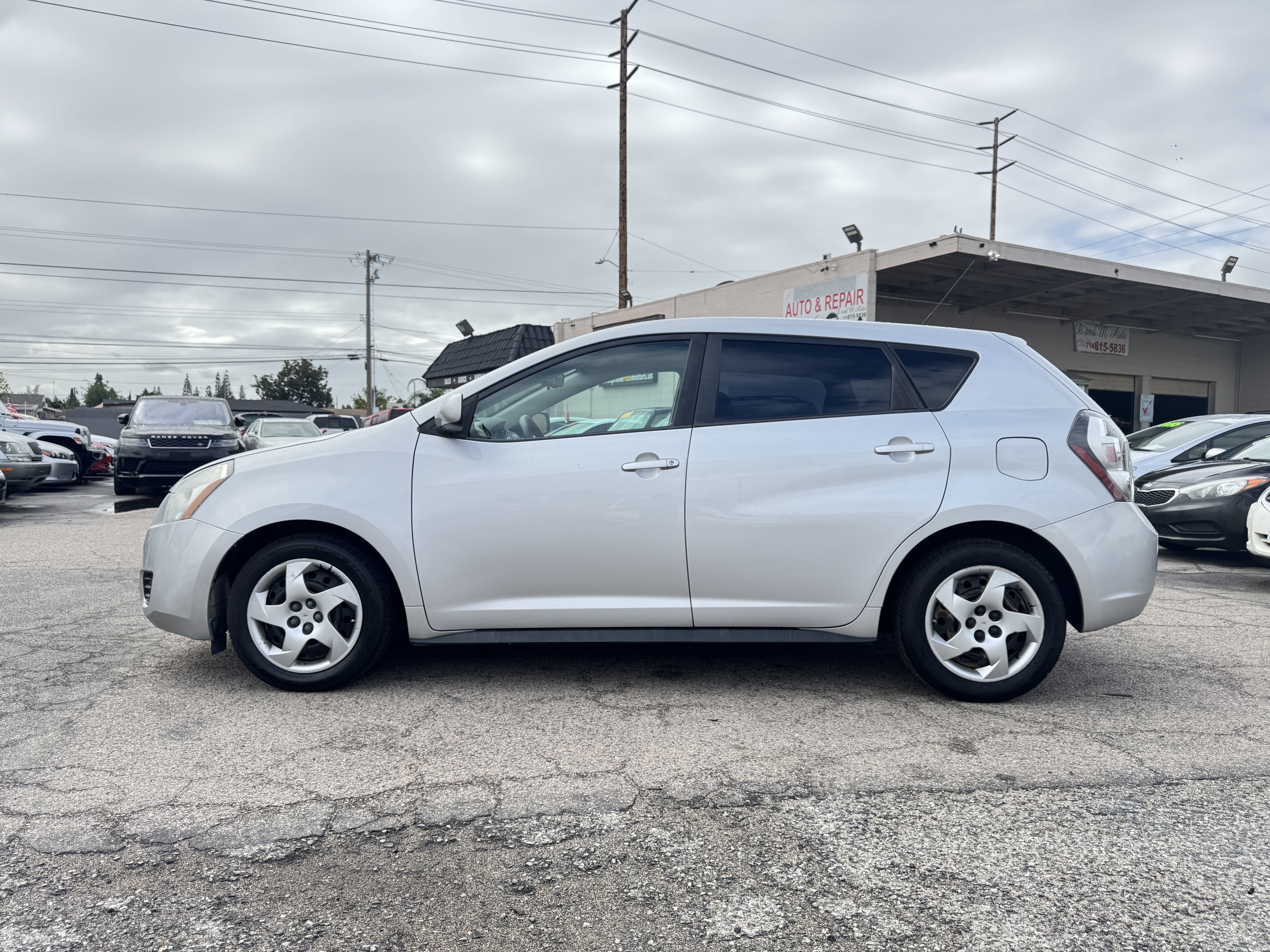 Used 2009 Pontiac Vibe UNAVAIL FWD image 5
