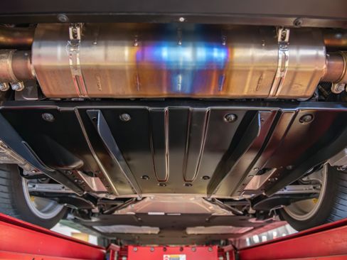 Used 2018 Porsche 911 GT2 RS image 98