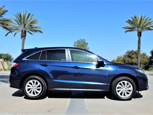 Used 2018 Acura RDX image 1