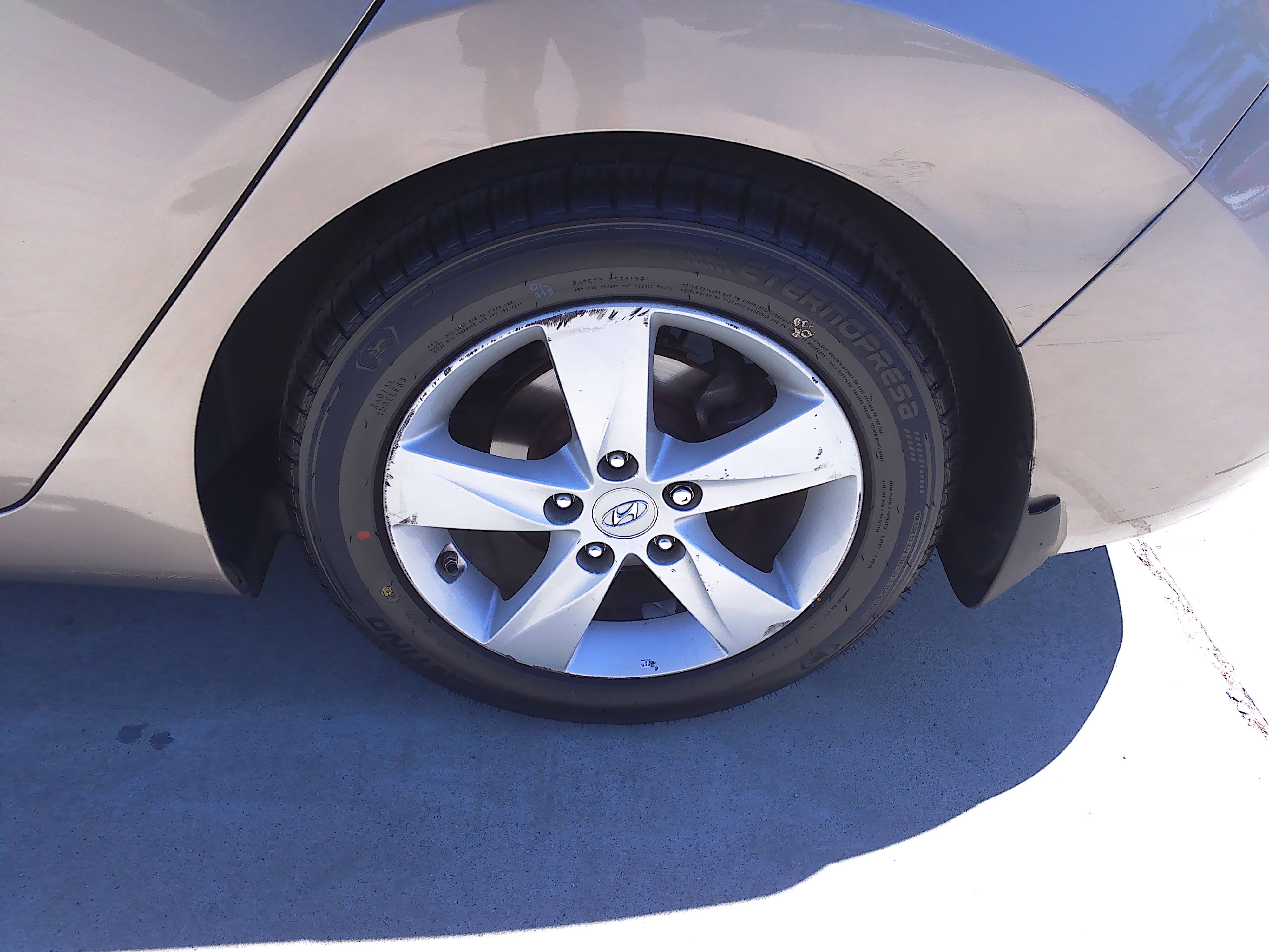 Used 2013 Hyundai Elantra GLS FWD image 30