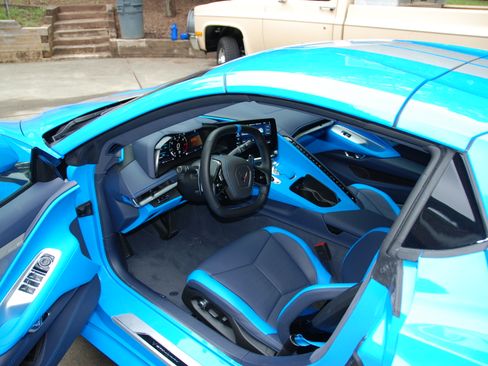 Used 2021 Chevrolet Corvette Stingray Premium Conv w/ 3LT RWD image 23