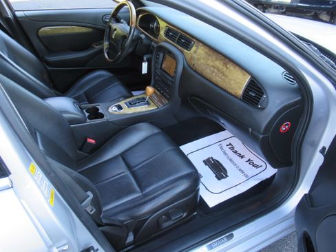 Used 2005 Jaguar S-TYPE 3.0 image 17