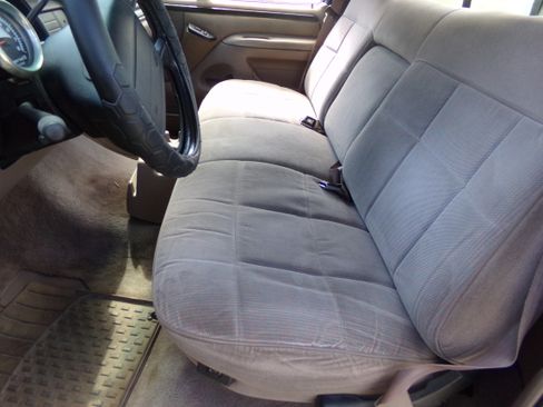 Used 1994 Ford F150 XLT image 15