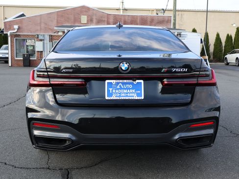Used 2021 BMW 750i xDrive image 7