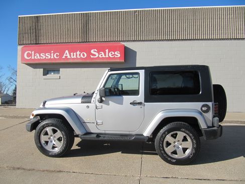 Used 2008 Jeep Wrangler Sahara image 1