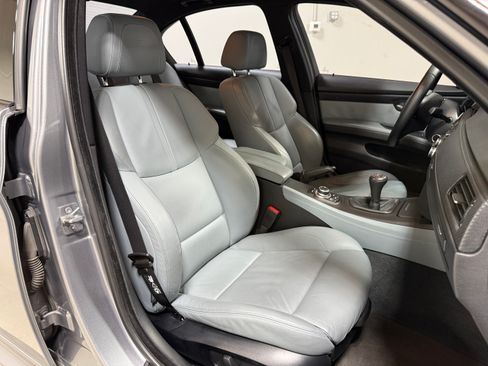 Used 2009 BMW M3 RWD image 17
