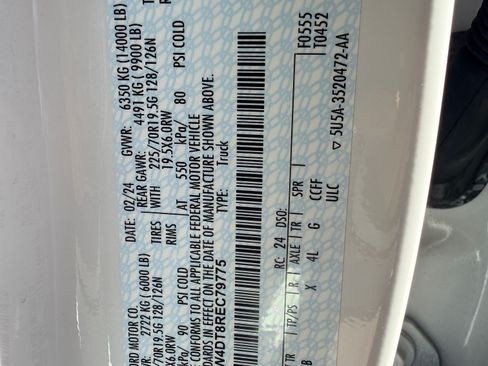 Used 2024 Ford F450 Platinum image 25