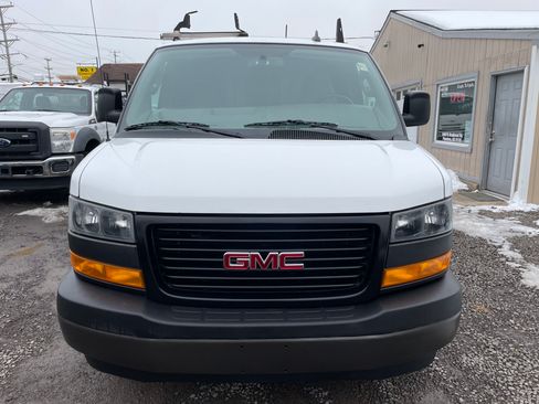 Used 2021 GMC Savana 2500 image 2