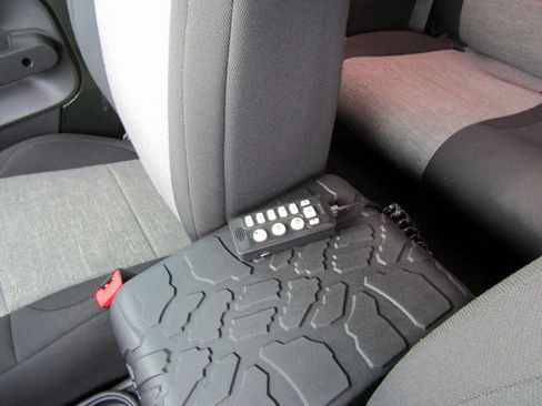 Used 2008 Jeep Wrangler Sahara image 14