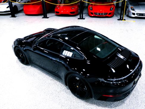 Used 2024 Porsche 911 Carrera GTS image 11