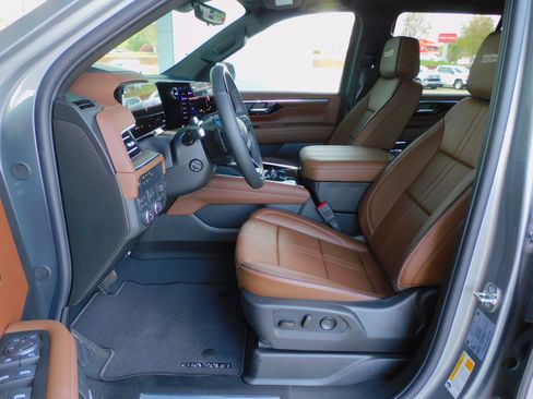 New 2026 Chevrolet Tahoe High Country image 16