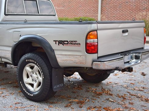 Used 2003 Toyota Tacoma SR5 image 16