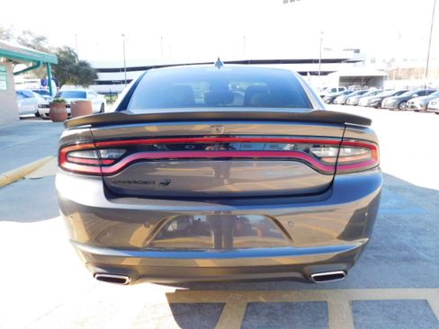 Used 2023 Dodge Charger SXT image 6