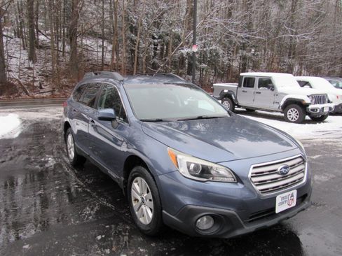 Used 2015 Subaru Outback 2.5i Premium image 17