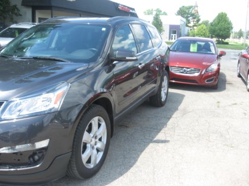 Used 2016 Chevrolet Traverse AWD LT w/ 1LT image 1