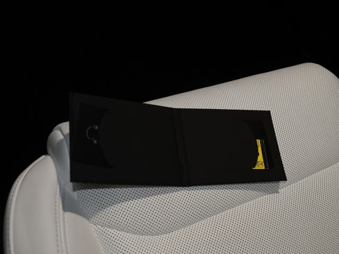 Used 2023 Tesla Model S Long Range image 70