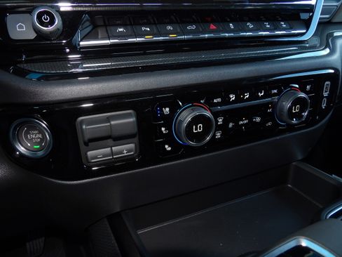 New 2026 Chevrolet Silverado 1500 ZR2 image 4