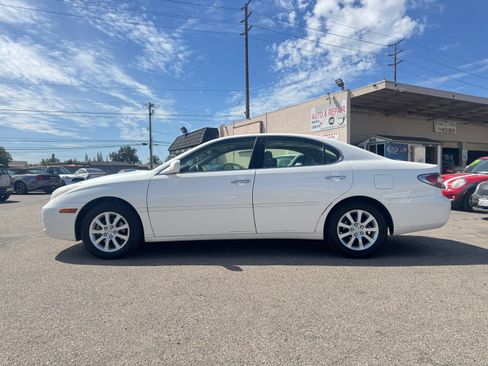 Used 2004 Lexus ES 330 image 3