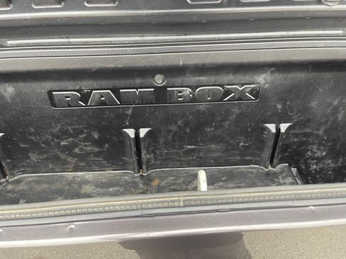 Used 2015 RAM 1500 Limited image 12