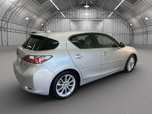Used 2012 Lexus CT 200h image 4