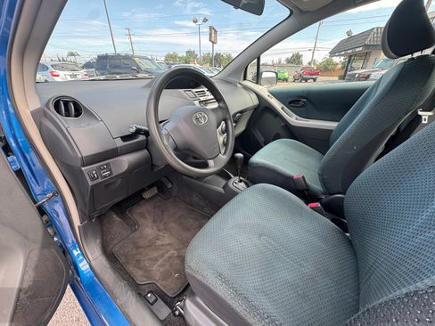 Used 2008 Toyota Yaris 2-Door Hatchback FWD image 16