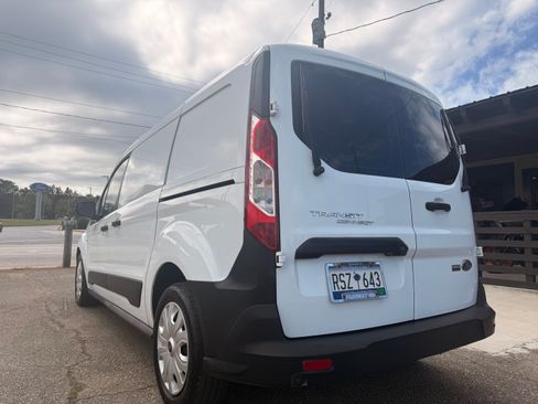 Used 2020 Ford Transit Connect XL image 4