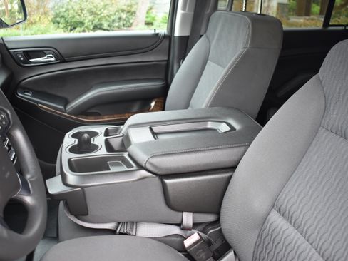 Used 2019 Chevrolet Tahoe 4WD image 15