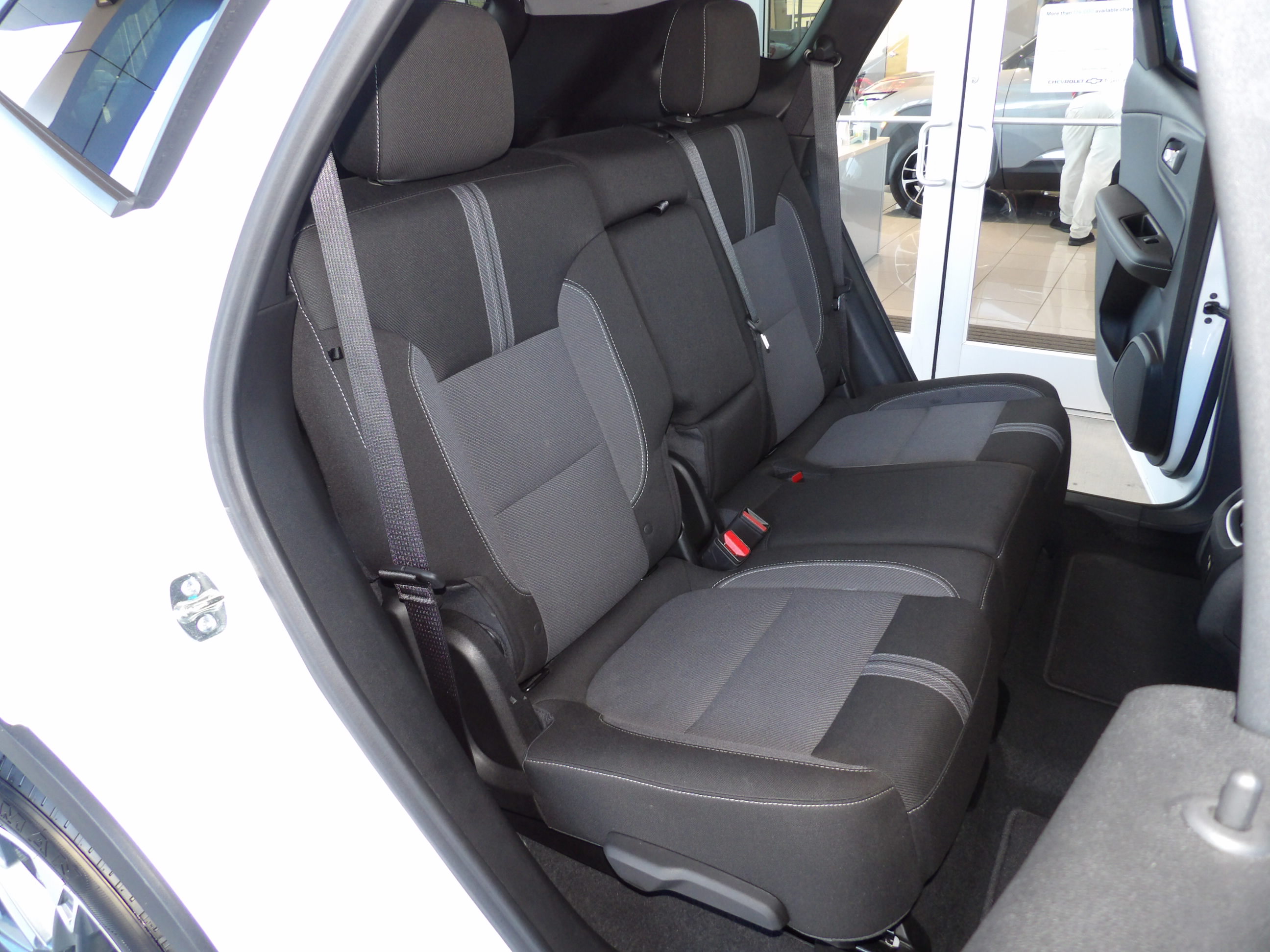 Used 2025 Chevrolet Blazer FWD LT w/ 2LT image 18