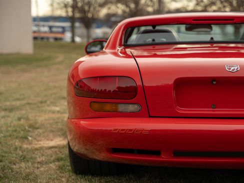 Used 1994 Dodge Viper RT/10 image 8