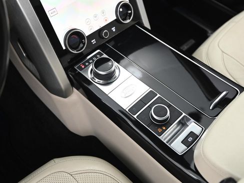 Used 2018 Land Rover Range Rover Supercharged image 21