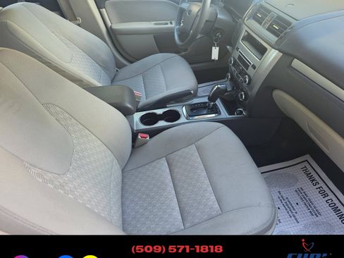 Used 2011 Ford Fusion S image 18