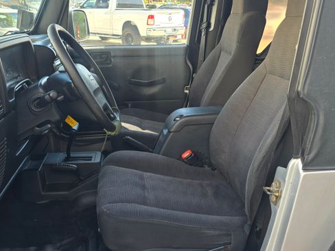 Used 2005 Jeep Wrangler Sport image 59