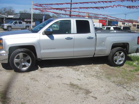 Used 2015 Chevrolet Silverado 1500 image 1