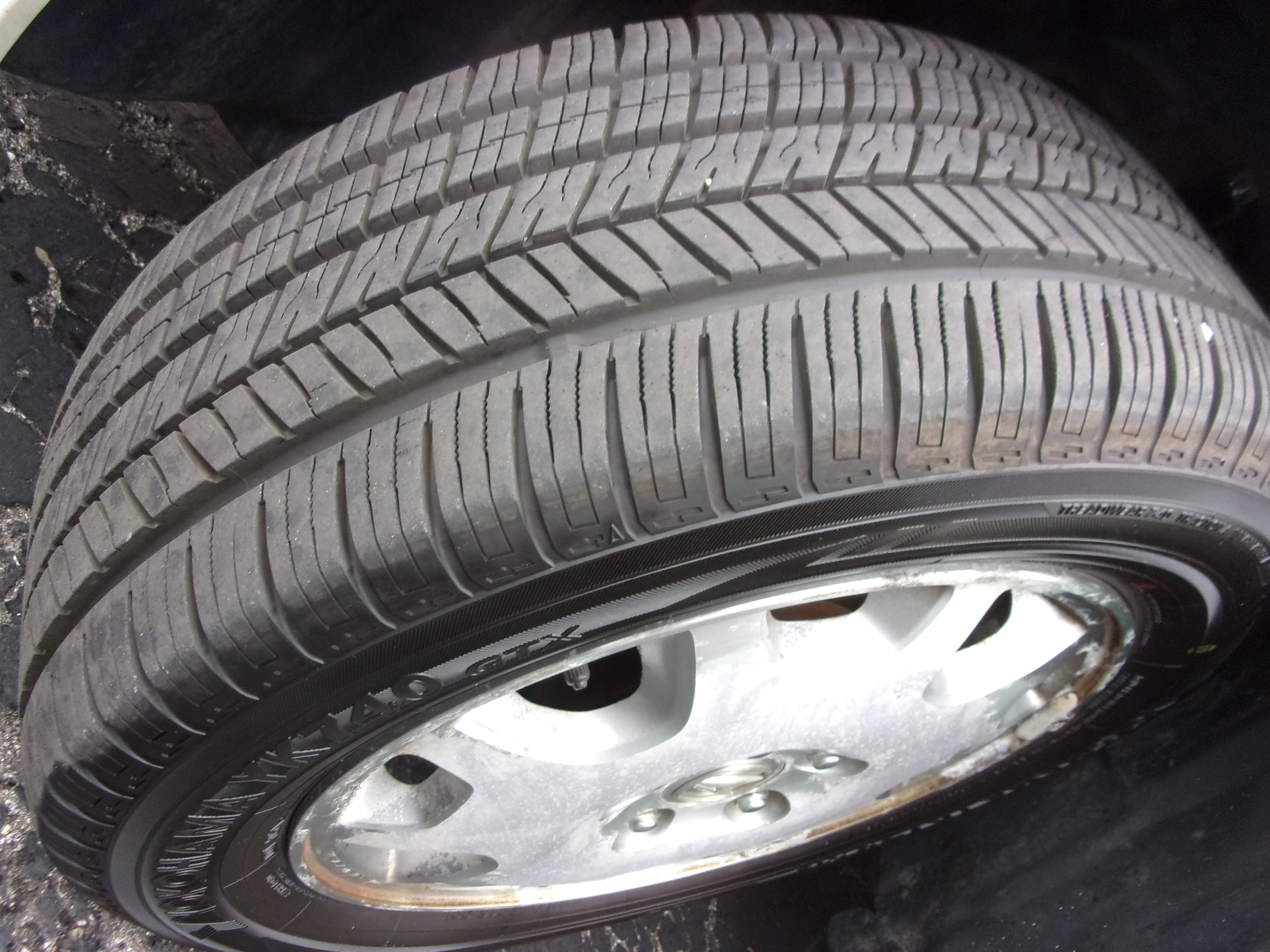 Used 2004 Acura RL w/ Navigation FWD image 15