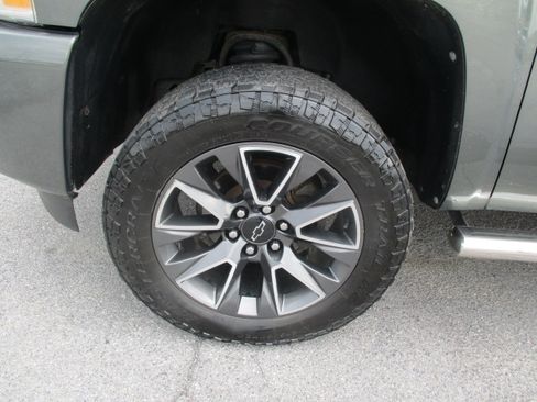Used 2011 Chevrolet Silverado 1500 LT Z71 AWD/4WD image 14
