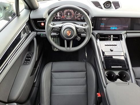 New 2026 Porsche Panamera 4S image 17
