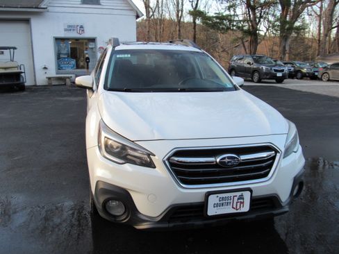 Used 2019 Subaru Outback 2.5i Limited image 13