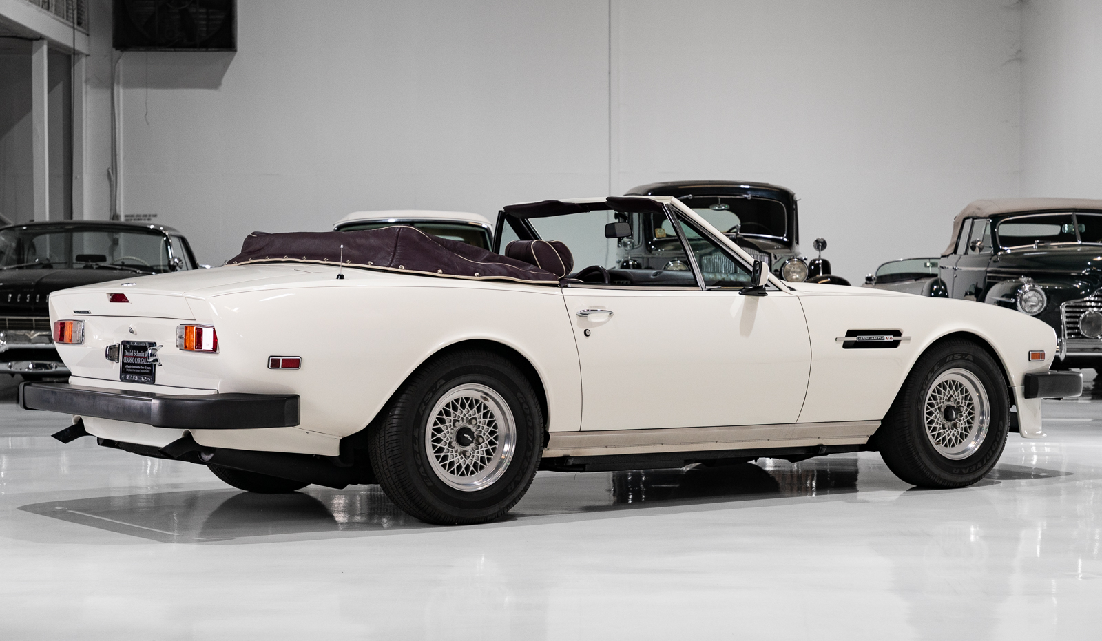 Used 1988 Aston Martin V8 Vantage RWD image 7