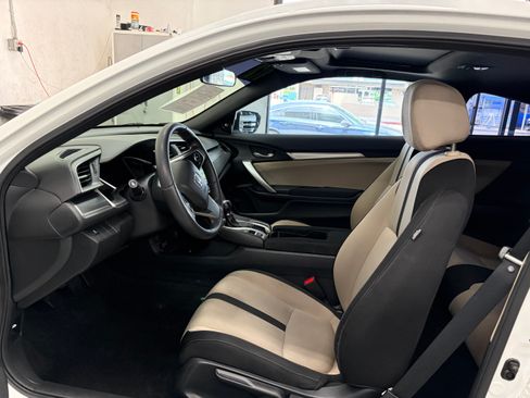 Used 2017 Honda Civic EX-T Coupe image 10