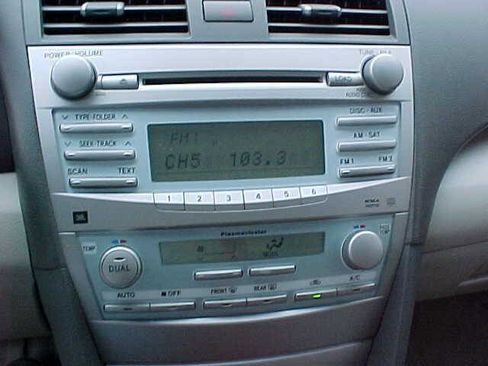 Used 2009 Toyota Camry XLE image 29