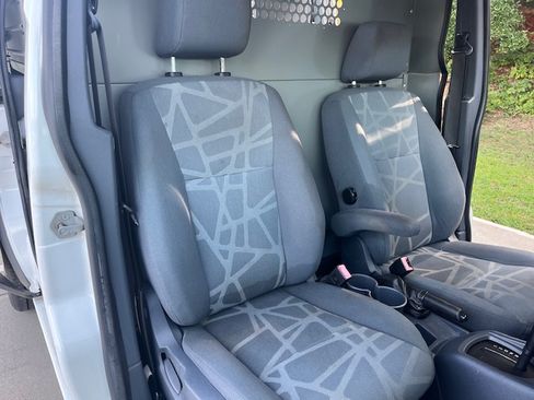 Used 2013 Ford Transit Connect XL image 12