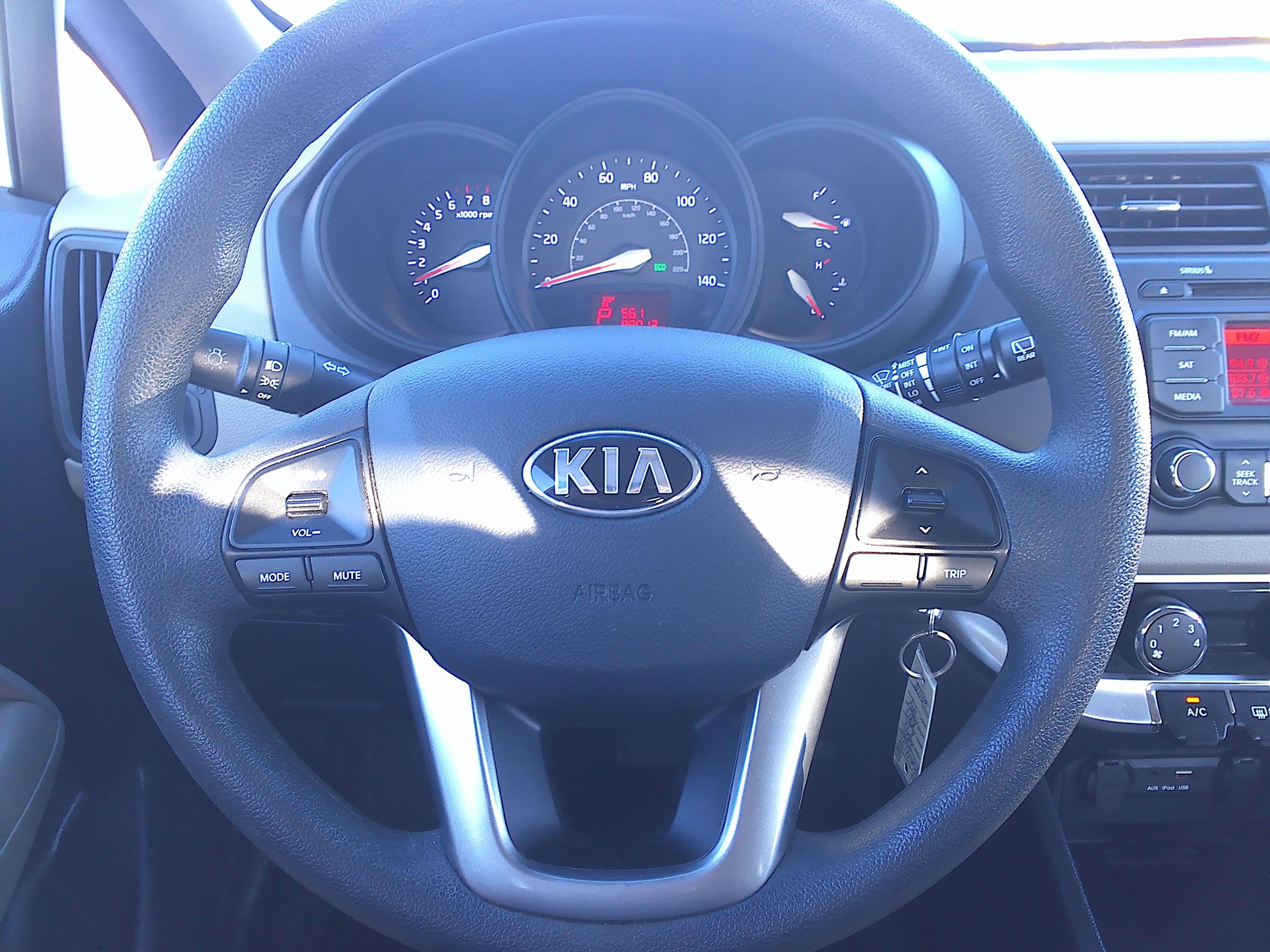 Used 2015 Kia Rio LX Hatchback FWD image 23
