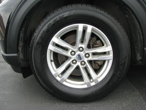 Used 2022 Ford Explorer image 5