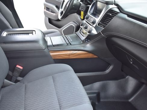 Used 2019 Chevrolet Tahoe 4WD image 27