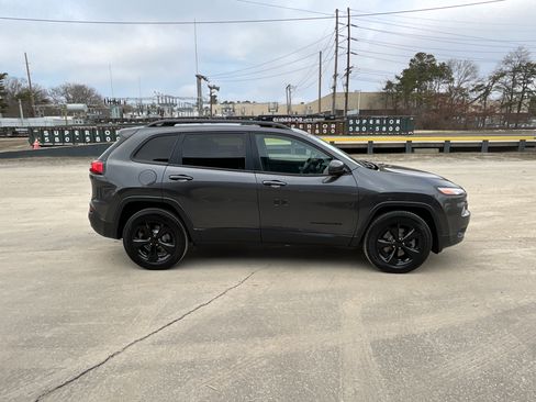 Used 2016 Jeep Cherokee High Altitude image 4